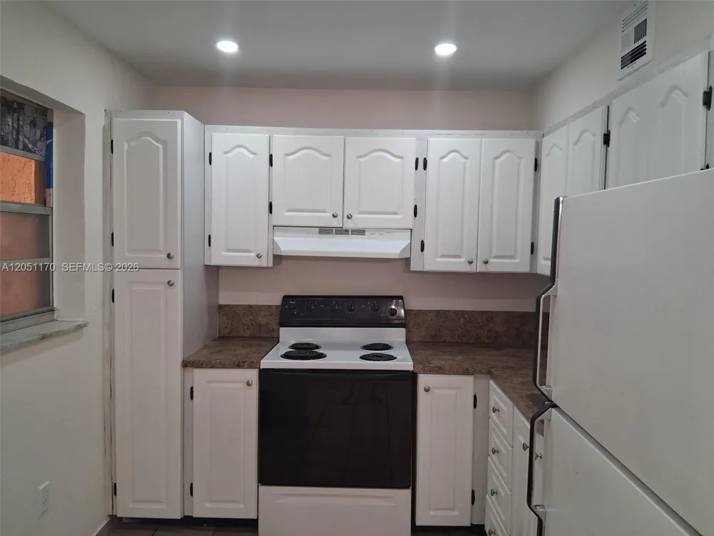 6200 W Flagler St #305 Miami, FL 33144