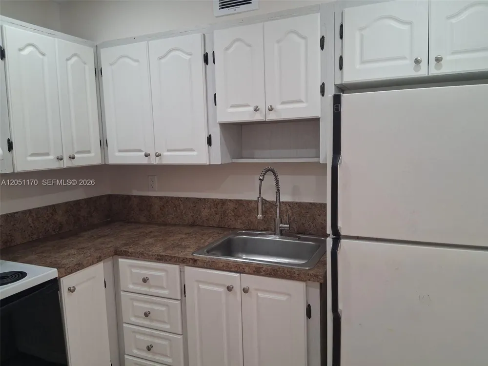 6200 W Flagler St #305 Miami, FL 33144