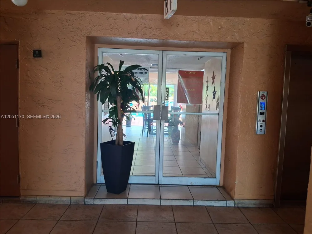 6200 W Flagler St #305 Miami, FL 33144