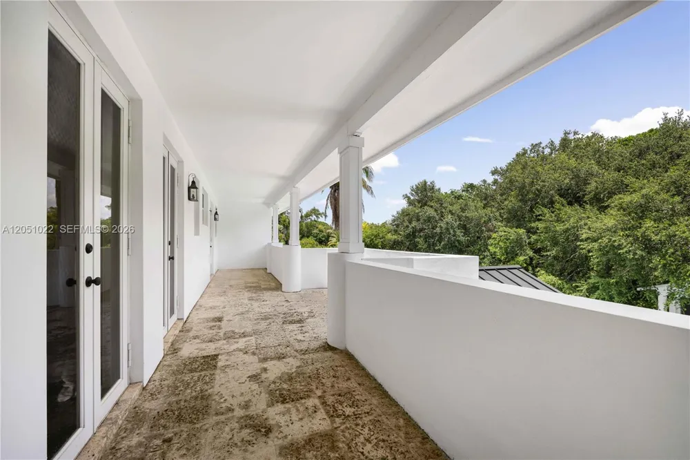 6845 SW 98th St Pinecrest, FL 33156