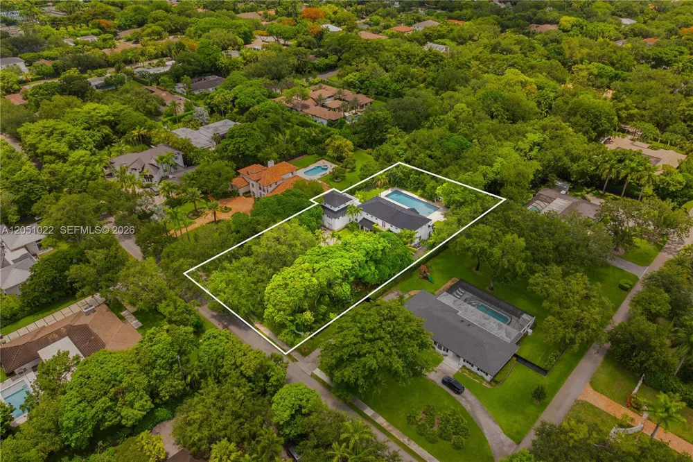 6845 SW 98th St Pinecrest, FL 33156