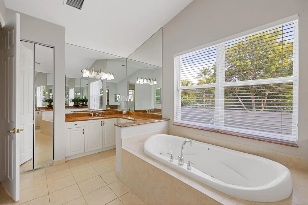 11045 Misty Ridge Way Boynton Beach, FL 33473