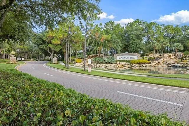 11045 Misty Ridge Way Boynton Beach, FL 33473