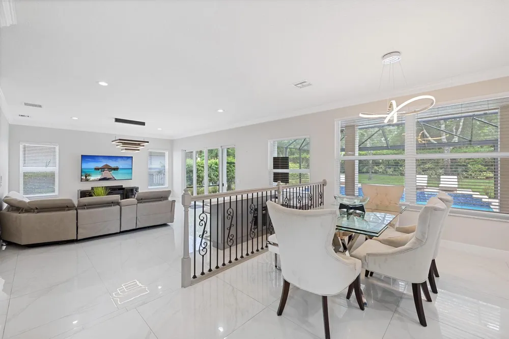 11045 Misty Ridge Way Boynton Beach, FL 33473