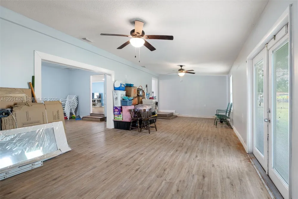 9775 Evans Jacksonville, FL 32208