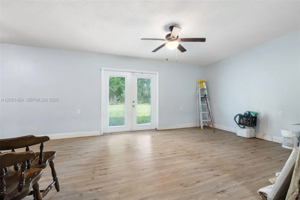 9775 Evans Jacksonville, FL 32208