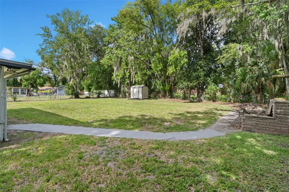 9775 Evans Jacksonville, FL 32208