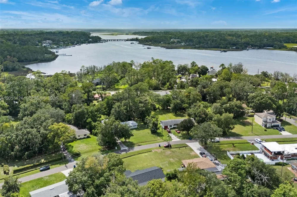 9775 Evans Jacksonville, FL 32208