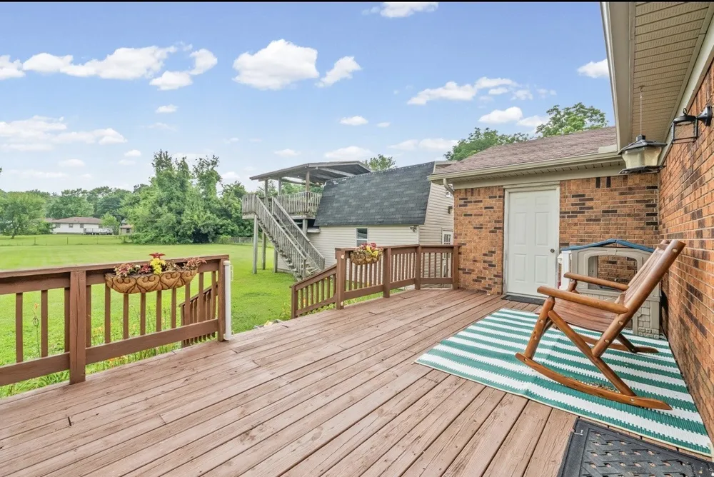 601 Pineridge Dr Hopkinsville, KY 42240