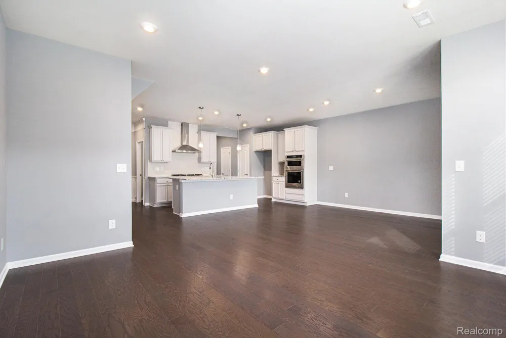 4759 Glenora Drive Orion Charter Township, MI 48359