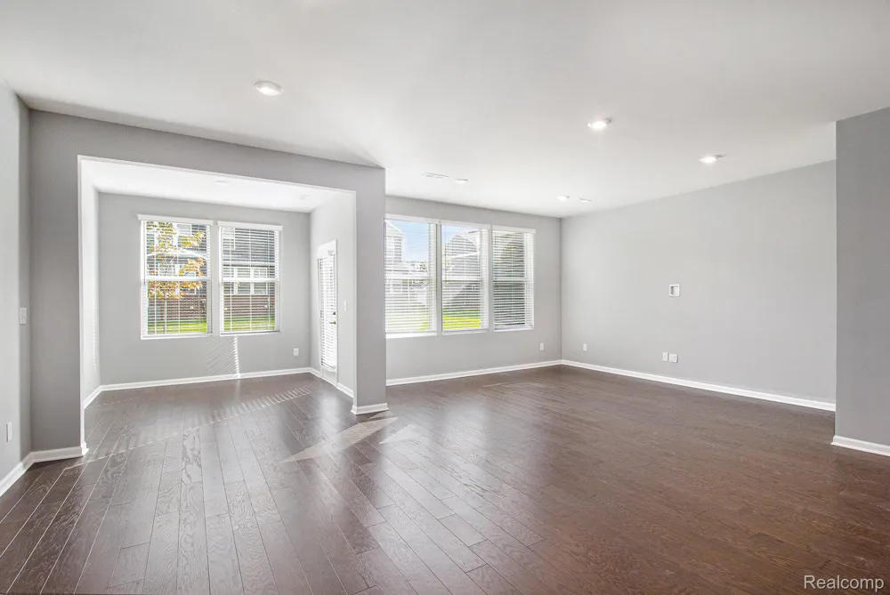4759 Glenora Drive Orion Charter Township, MI 48359
