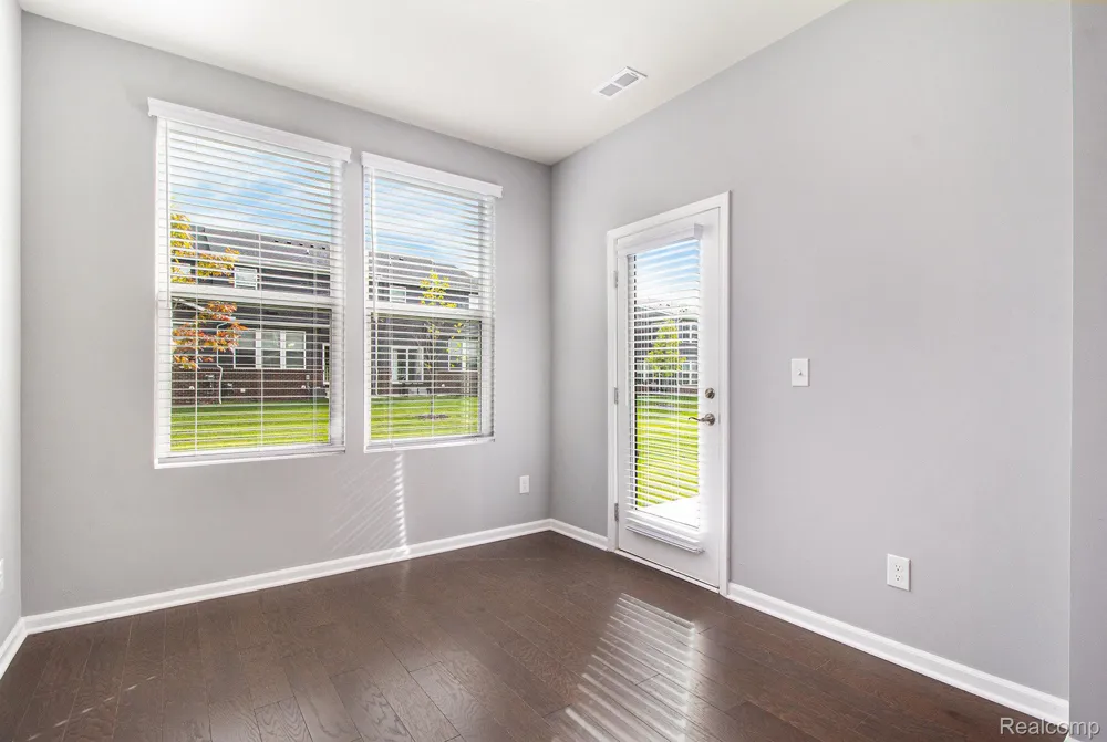 4759 Glenora Drive Orion Charter Township, MI 48359