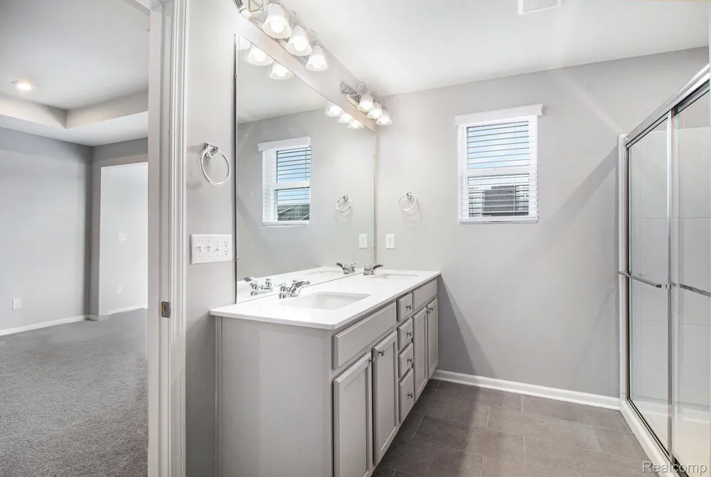 4759 Glenora Drive Orion Charter Township, MI 48359