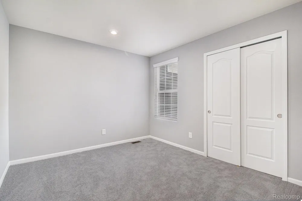 4759 Glenora Drive Orion Charter Township, MI 48359