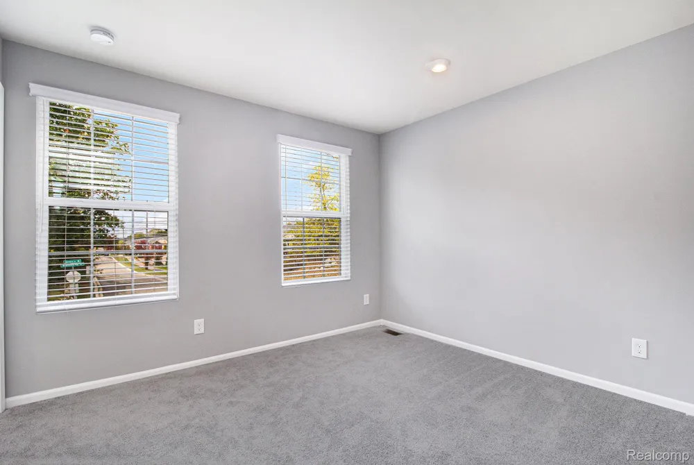 4759 Glenora Drive Orion Charter Township, MI 48359