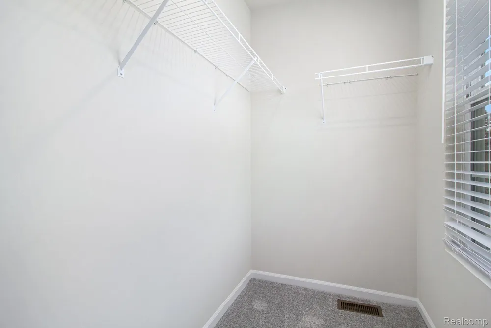 4759 Glenora Drive Orion Charter Township, MI 48359