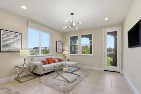 272 Currlin Circle
