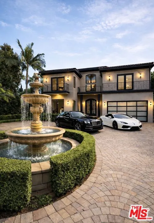13359 Chandler Boulevard Los Angeles, CA 91401