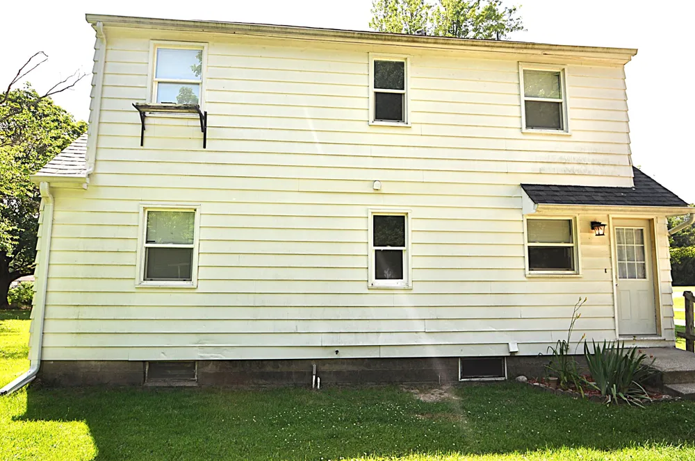 3053 S 3rd Street Niles, MI 49120