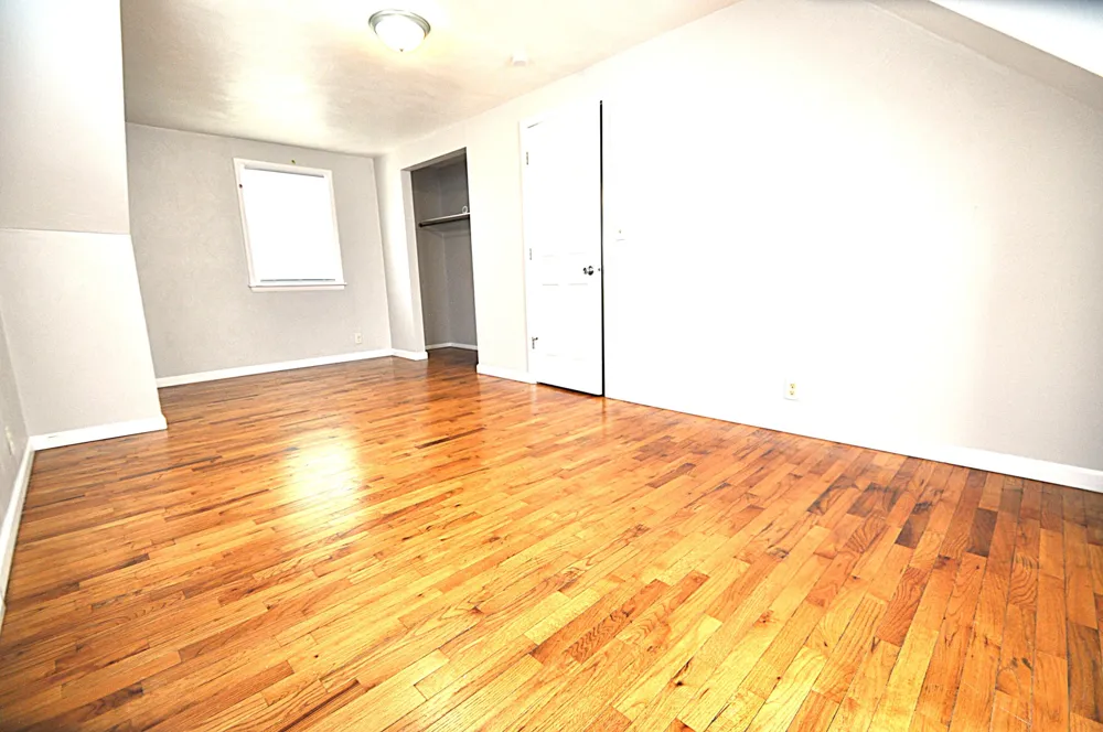 3053 S 3rd Street Niles, MI 49120