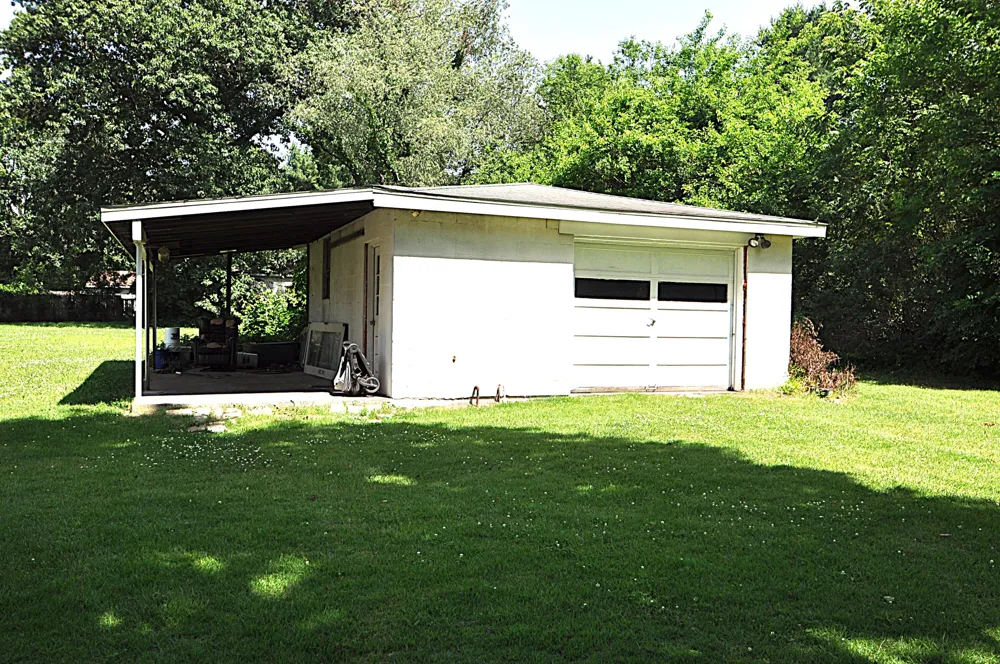 3053 S 3rd Street Niles, MI 49120