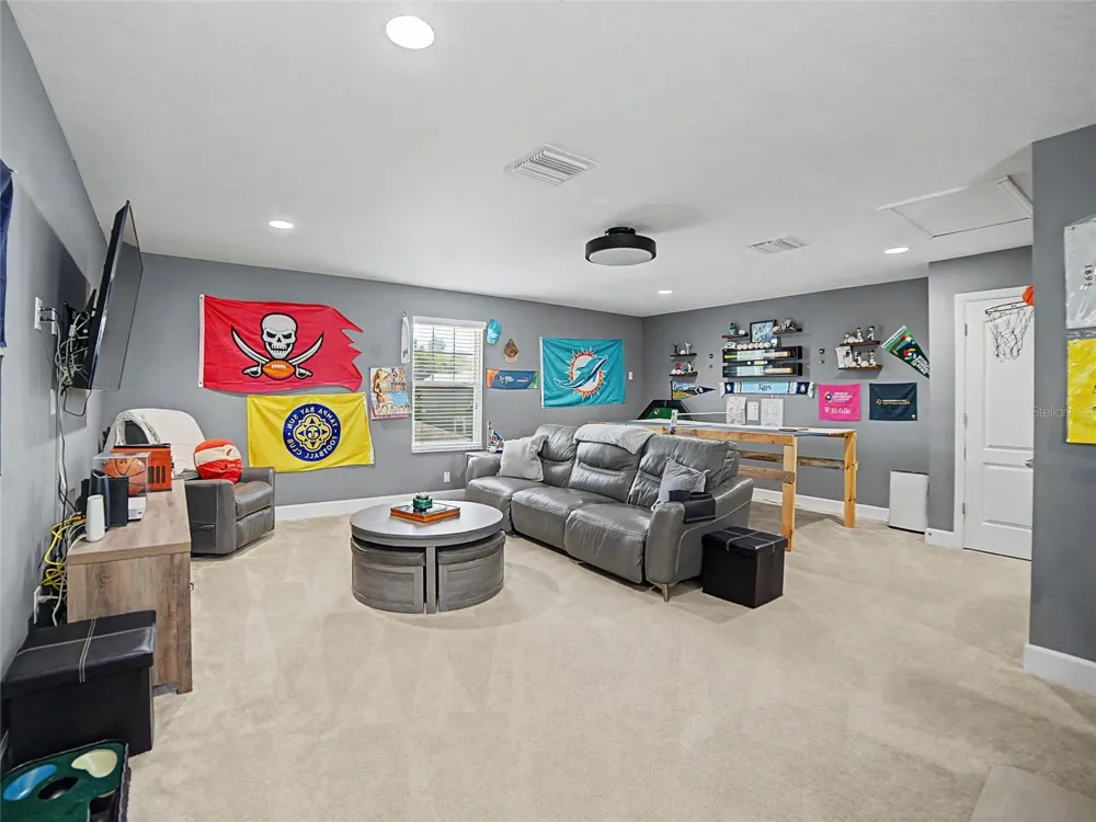 16910 DORMAN ROAD Lithia, FL 33547
