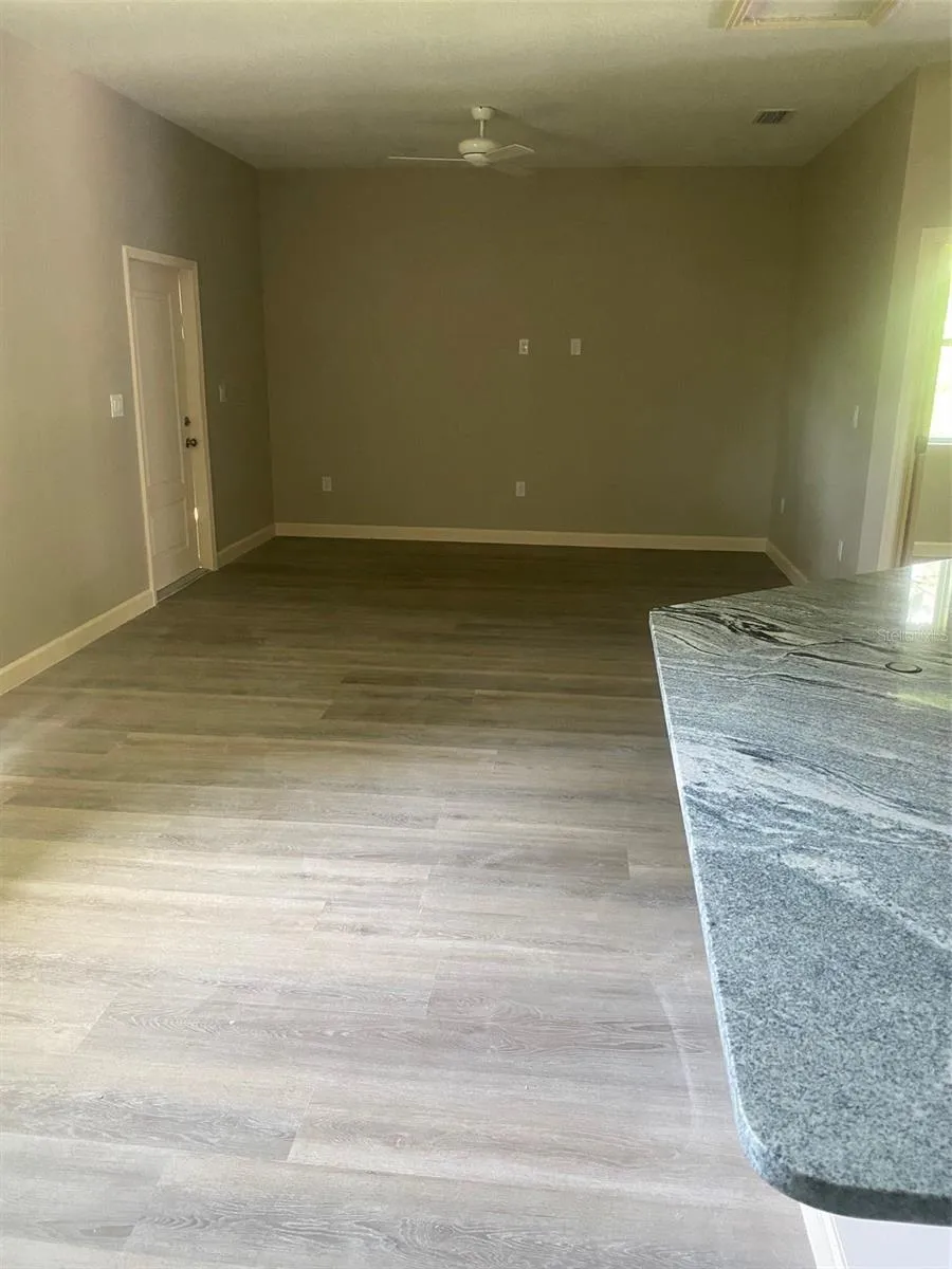 14910 LAURIE LANE Tampa, FL 33613