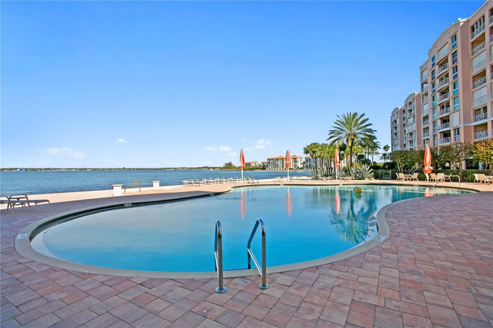 4971 BACOPA LANE S #703 St Petersburg, FL 33715