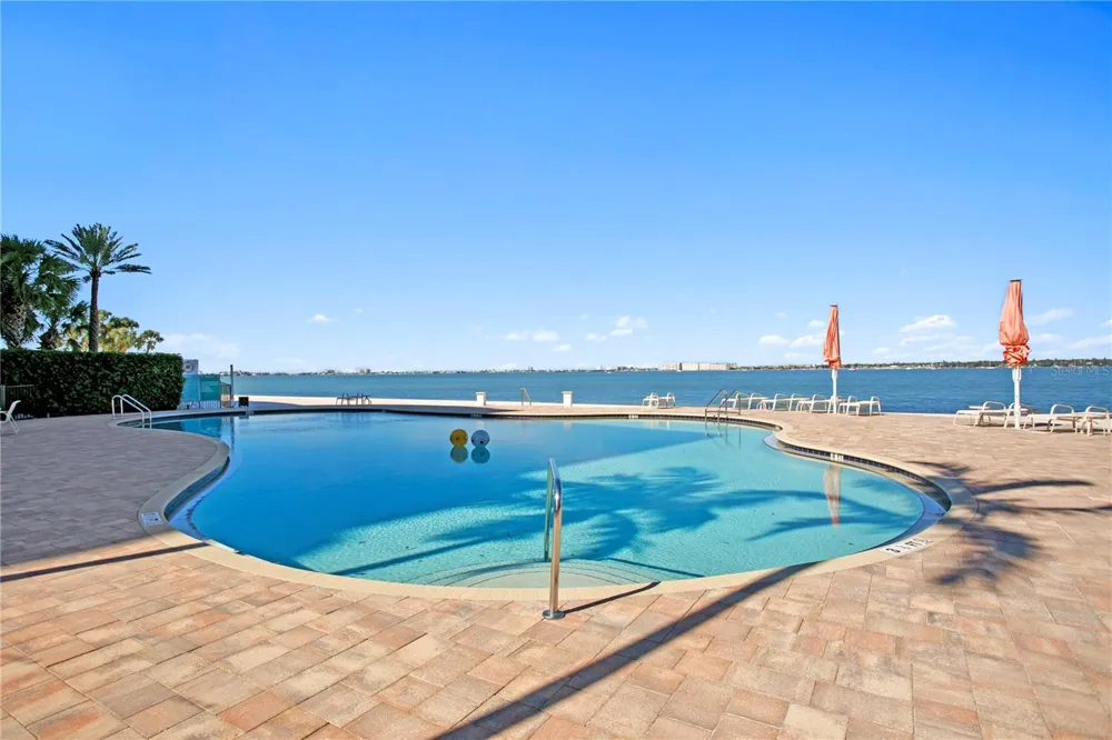 4971 BACOPA LANE S #703 St Petersburg, FL 33715