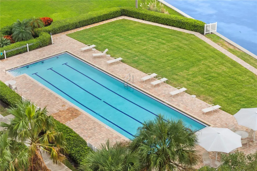 4971 BACOPA LANE S #703 St Petersburg, FL 33715