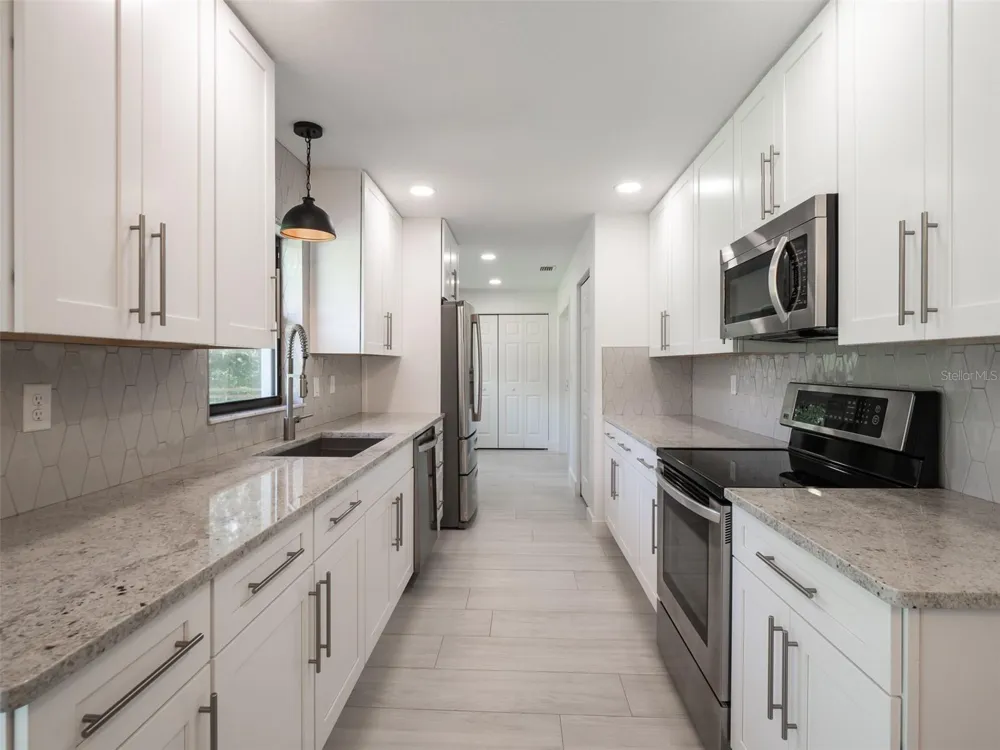 8351 NW 110TH STREET Reddick, FL 32686