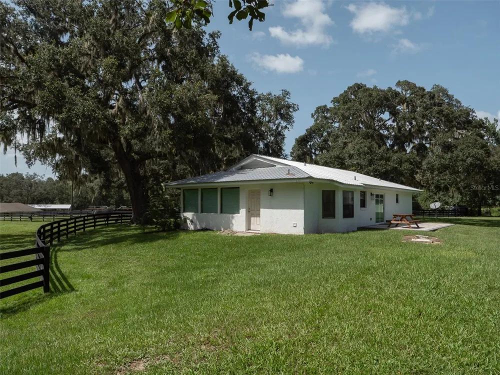 8351 NW 110TH STREET Reddick, FL 32686