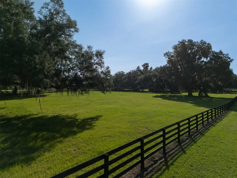 8351 NW 110TH STREET Reddick, FL 32686