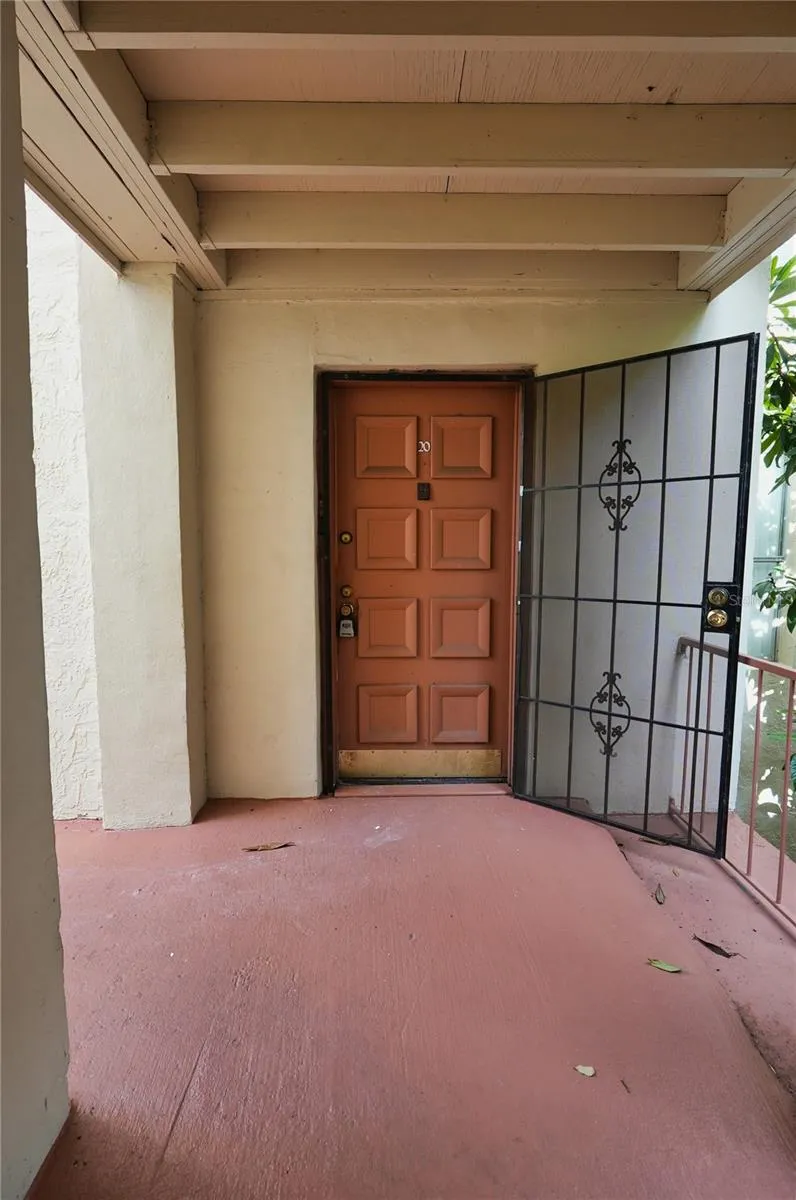 512 ORANGE DRIVE #20 Altamonte Springs, FL 32701