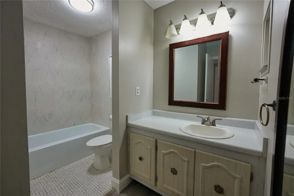 512 ORANGE DRIVE #20 Altamonte Springs, FL 32701