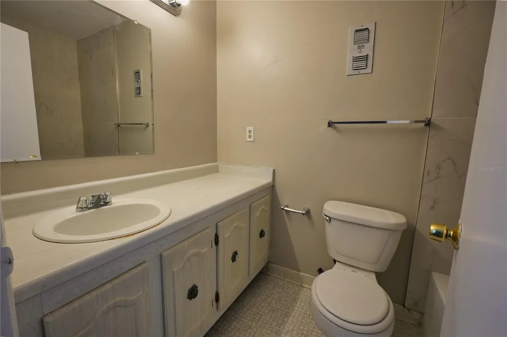 512 ORANGE DRIVE #20 Altamonte Springs, FL 32701
