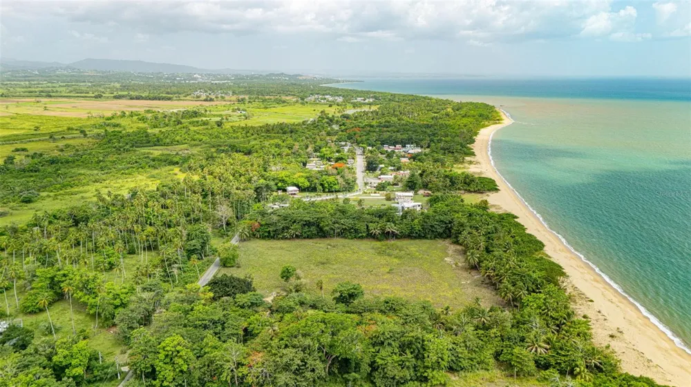 COMM. PLAYA, CARR. 401 KM. HM 1.9 Anasco, PR 00610