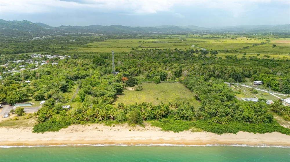COMM. PLAYA, CARR. 401 KM. HM 1.9 Anasco, PR 00610