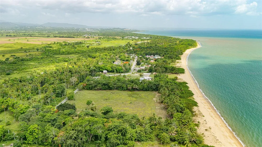 COMM. PLAYA, CARR. 401 KM. HM 1.9 Anasco, PR 00610