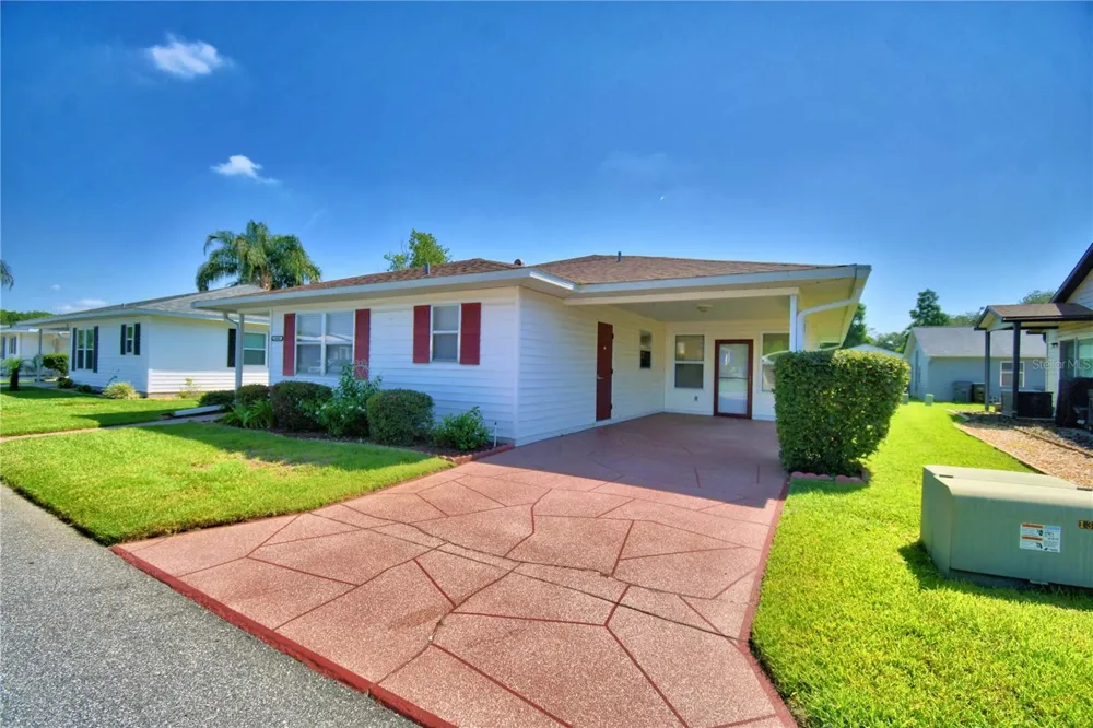4860 GOLDENVIEW LANE Lakeland, FL 33811
