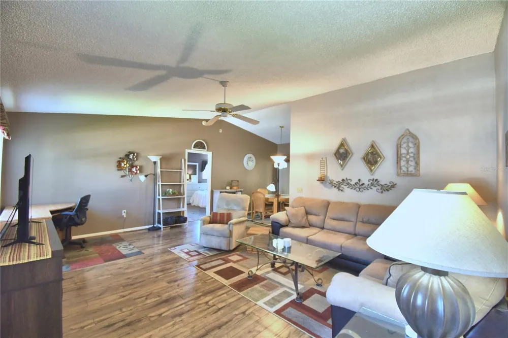 4860 GOLDENVIEW LANE Lakeland, FL 33811