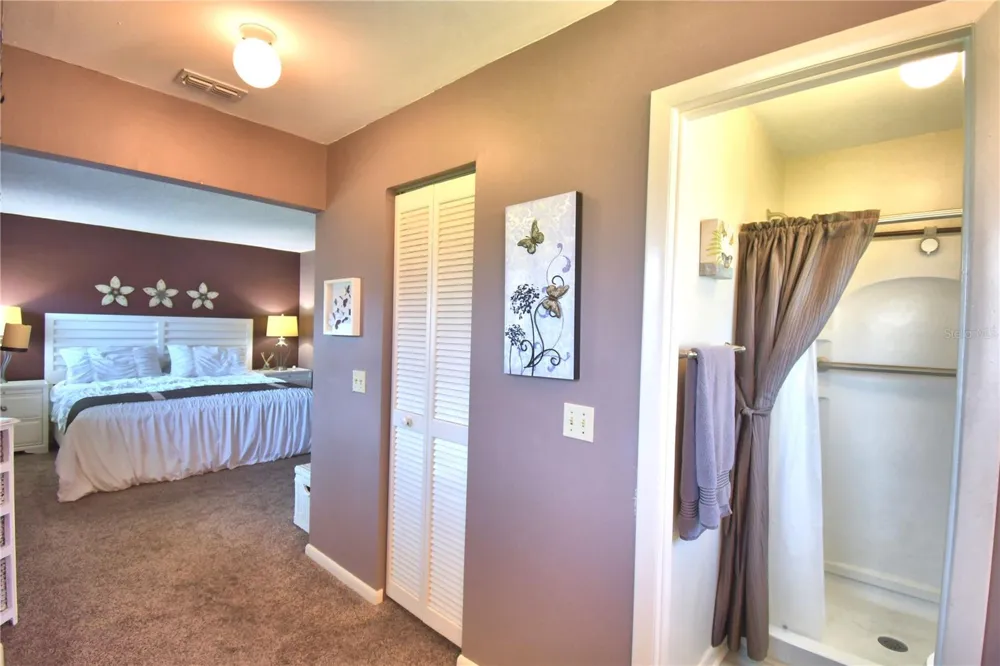 4860 GOLDENVIEW LANE Lakeland, FL 33811