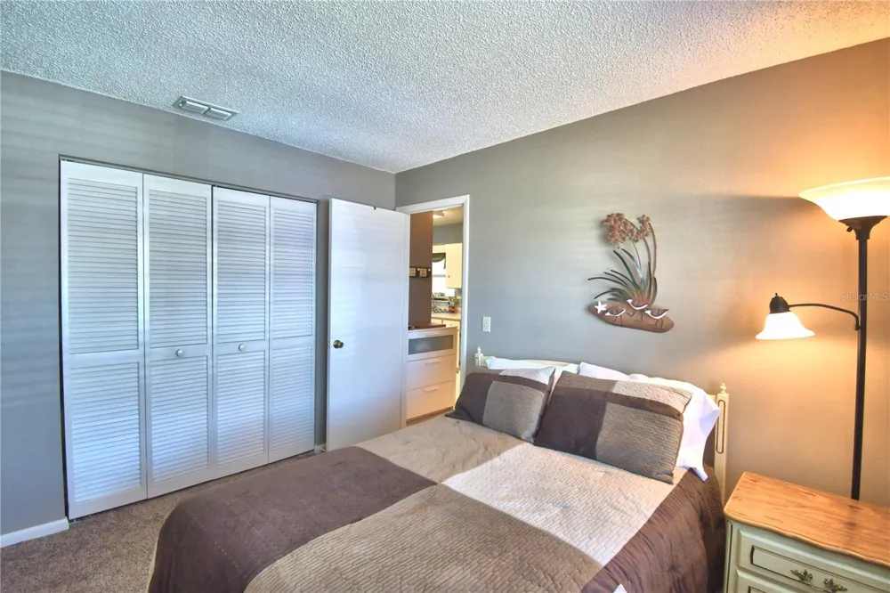 4860 GOLDENVIEW LANE Lakeland, FL 33811