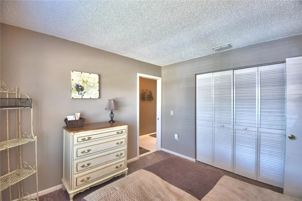 4860 GOLDENVIEW LANE Lakeland, FL 33811