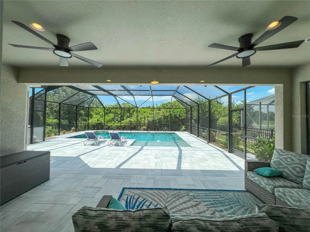 8033 CLEMENTINE LANE Tampa, FL 33625