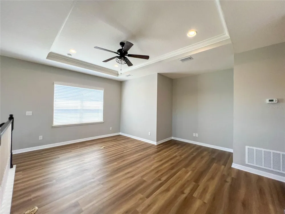 8033 CLEMENTINE LANE Tampa, FL 33625