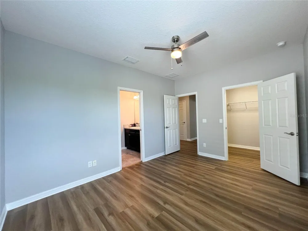 8033 CLEMENTINE LANE Tampa, FL 33625