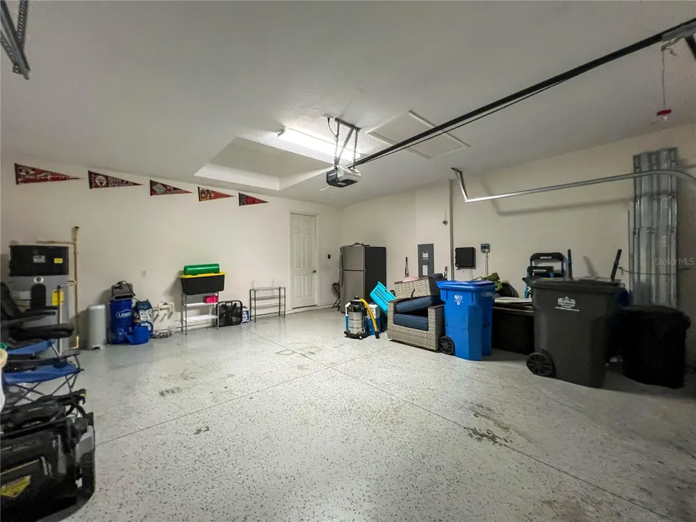 8033 CLEMENTINE LANE Tampa, FL 33625