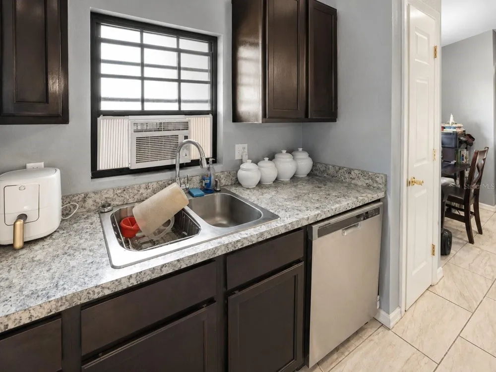 2435 PARKLAND DRIVE Lakeland, FL 33811