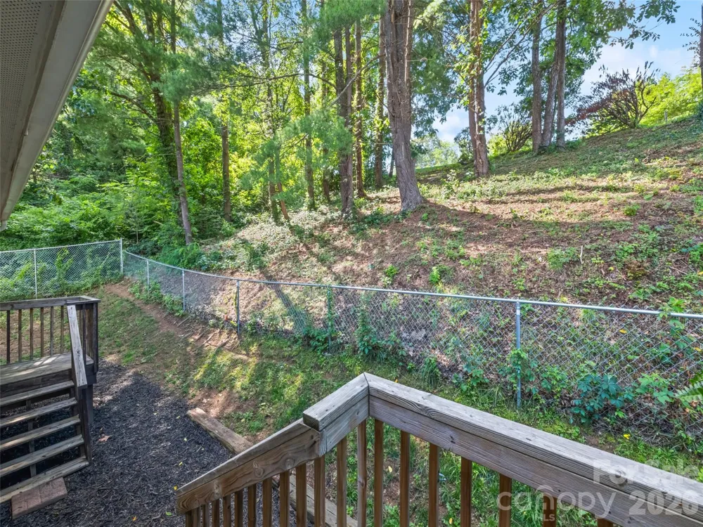 26 Cedar Street Canton, NC 28716